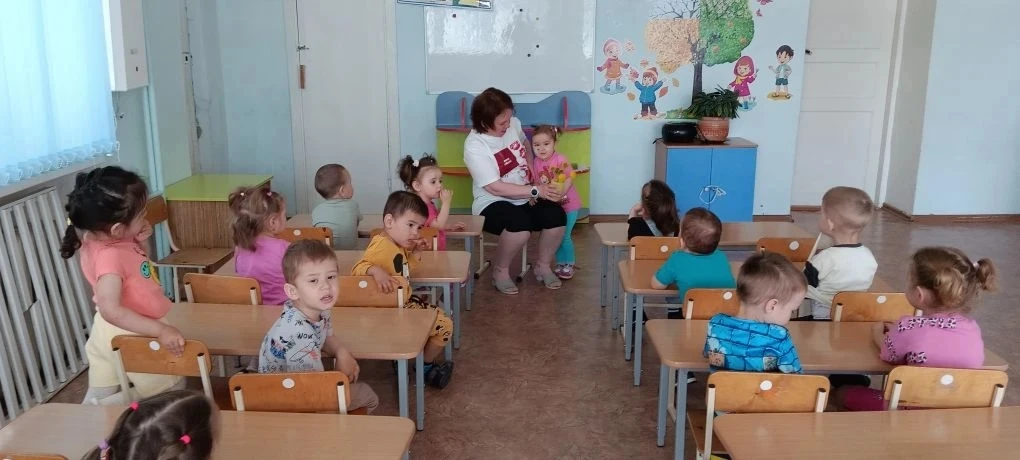 🌺Для успешного заучивания стихотворения с детьми младшего дошкольного возраста важно с...
