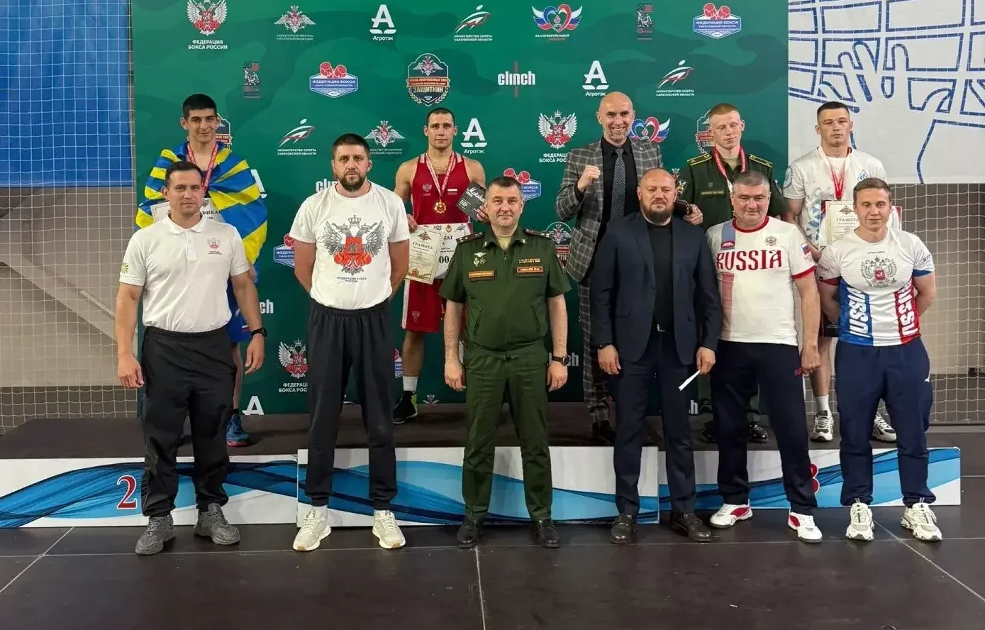⭐️ Вооруженные силы определили сильнейших боксеров страны

🥊 В Саратове завершился Кубок Вооруженны