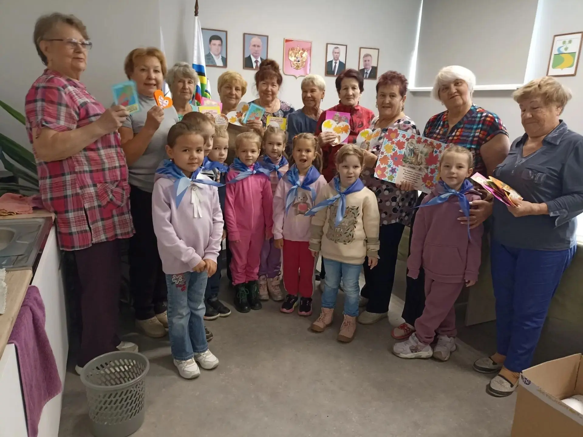 С Днём пожилого человека поздравили ветеранов 🌼❤️