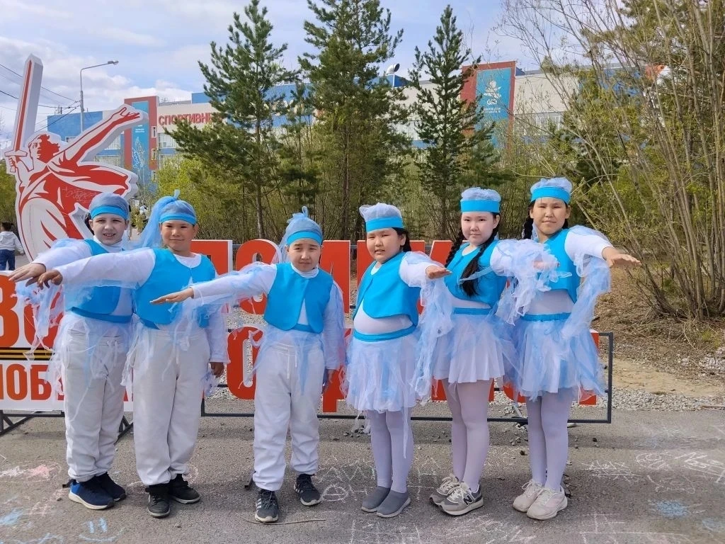 1 июня, в День защиты детей, наши талантливые ребята из танцевального коллектива «Солнечные лучики» 