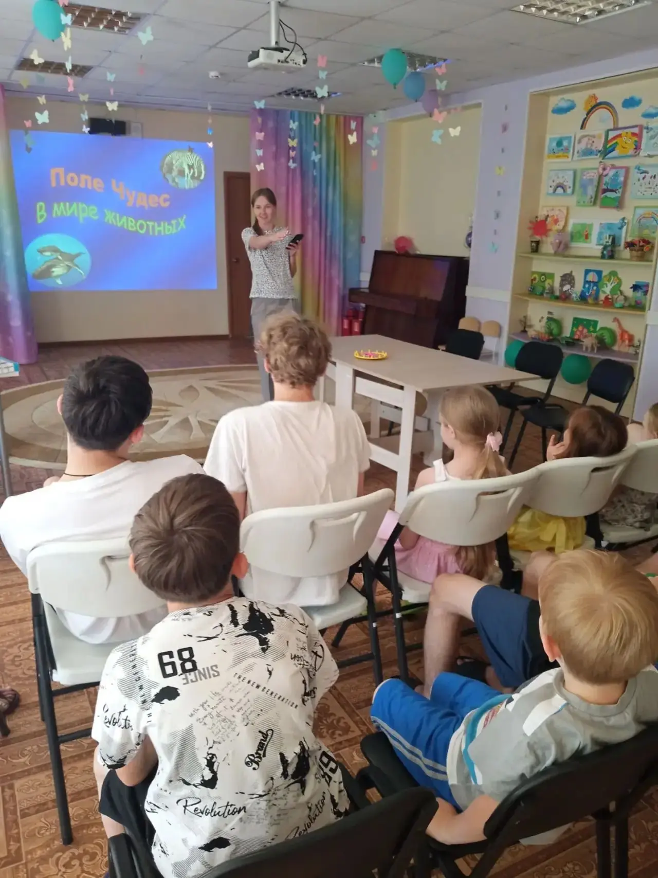 В рамках работы летней площадки «Клуб здоровья, позитива и открытий» в социальном центре «Радуга» пр