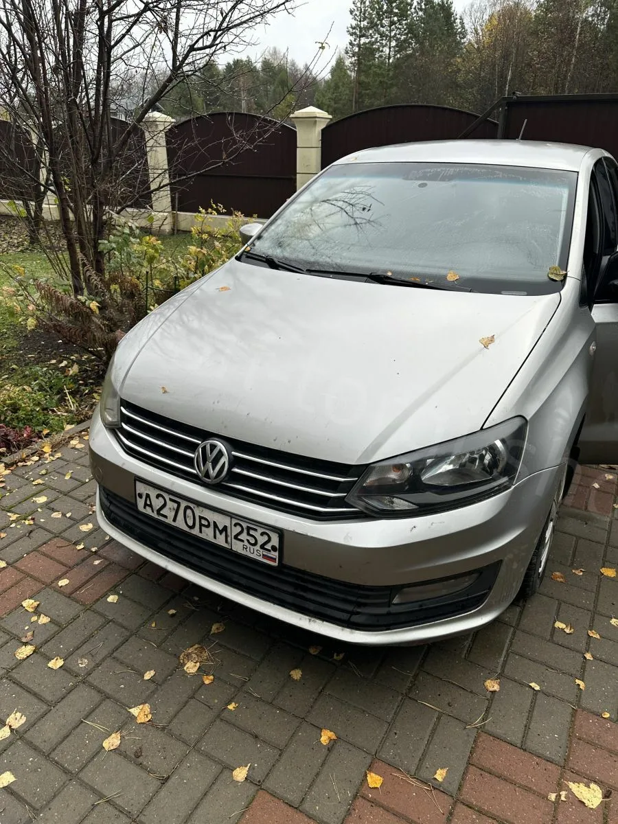 На торгах представлен популярный легковой автомобиль Volkswagen Polo 2019 года выпуска, находящийся 