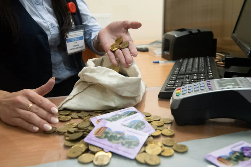 Интересно, на что они намекают. Себестоимость поездки в метро Петербурга достигла 111 р...