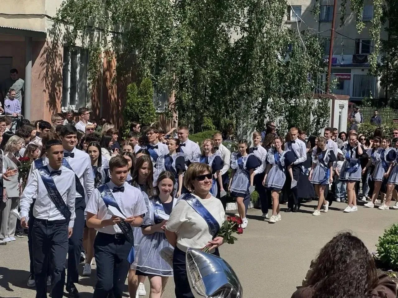 🔔В Пятигорске для выпускников прозвенел последний звонок  Во всех школах Пятигорска состоялись торже