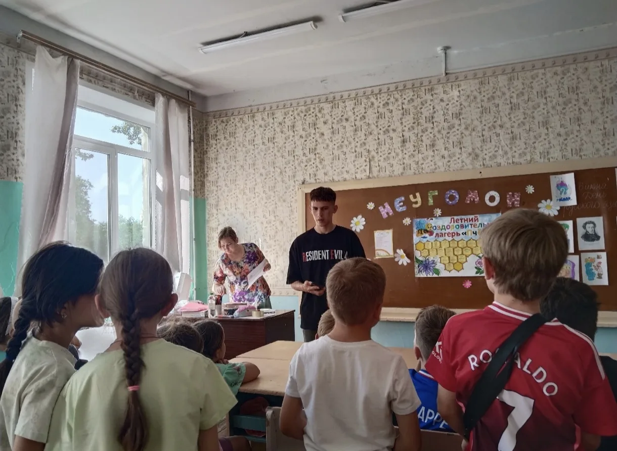 💊 В детском оздоровительном лагере "Пчёлка" 🐝 была проведена беседа о вреде наркотиков, направленн