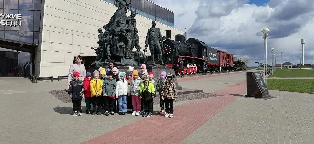 В рамках патриотического воспитания и знакомства с историей нашей страны воспитанники п...