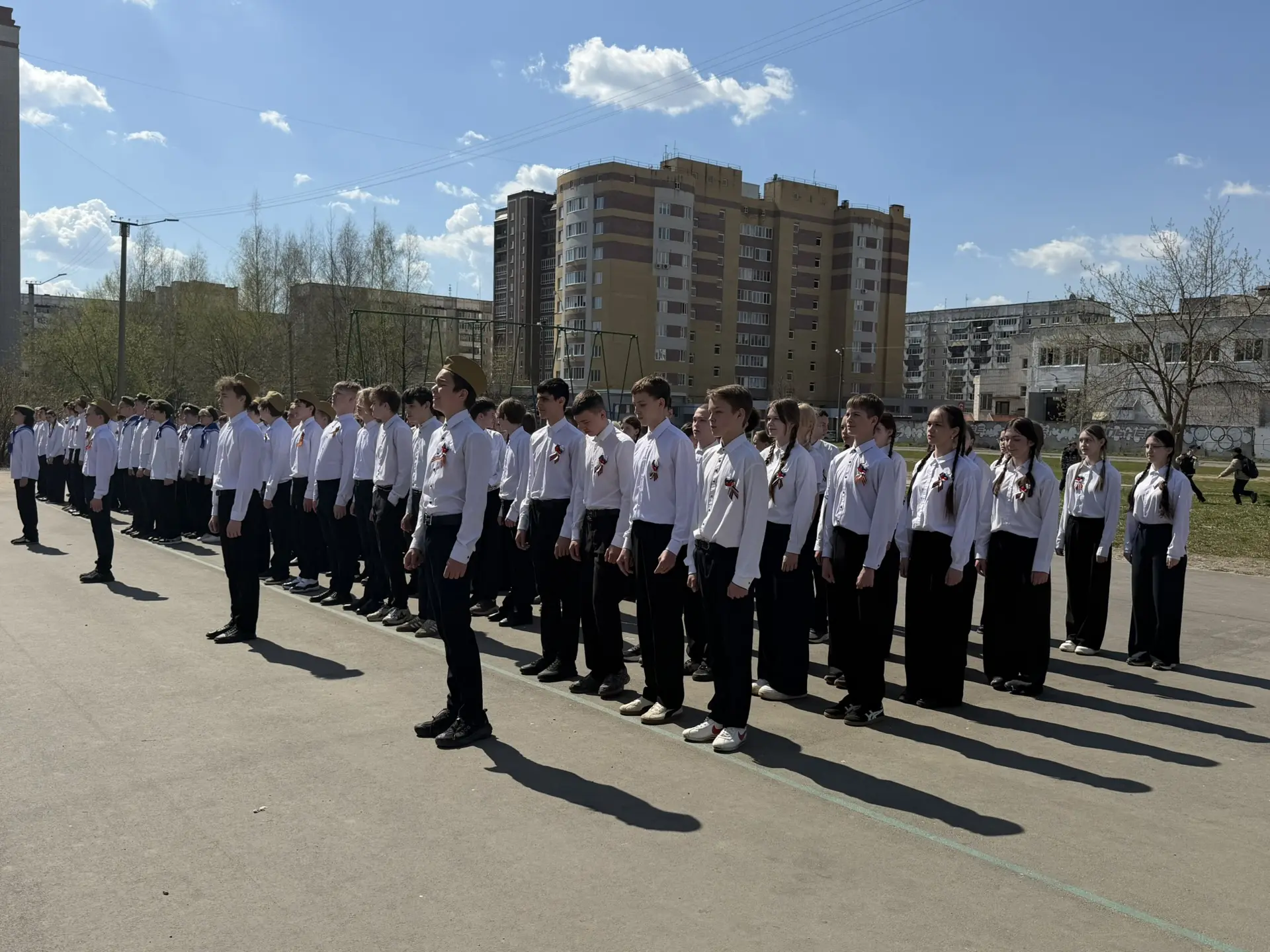 🎖️ Смотр строя и песни! 🎖️  Сегодня, 4 мая, в нашем лицее прошёл традиционный смотр строя и песни ср
