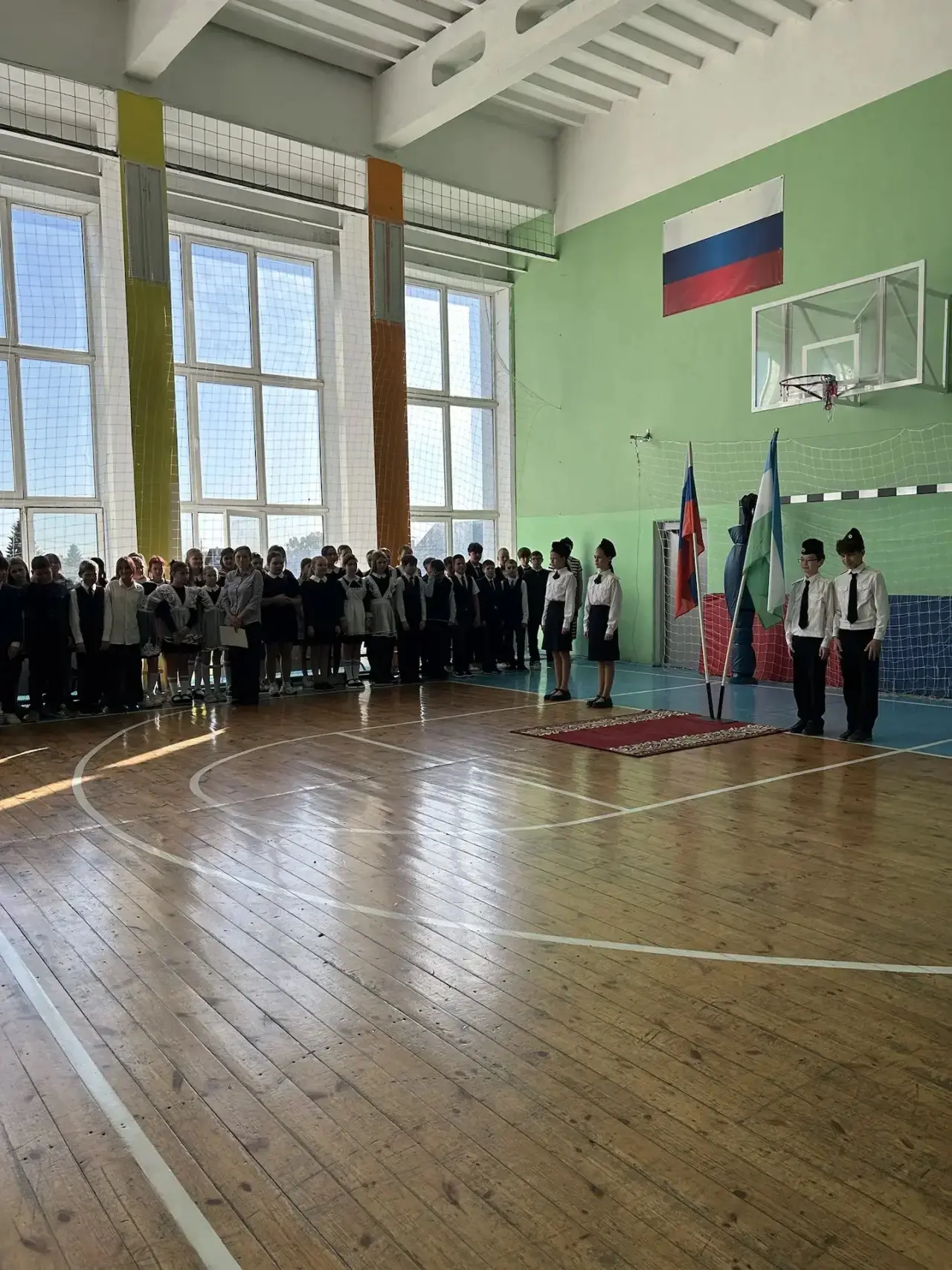 🎓✨ Торжественная линейка и церемония награждения в МАОУ «Центр образования №25»!

Вчера, 25 мая, в 