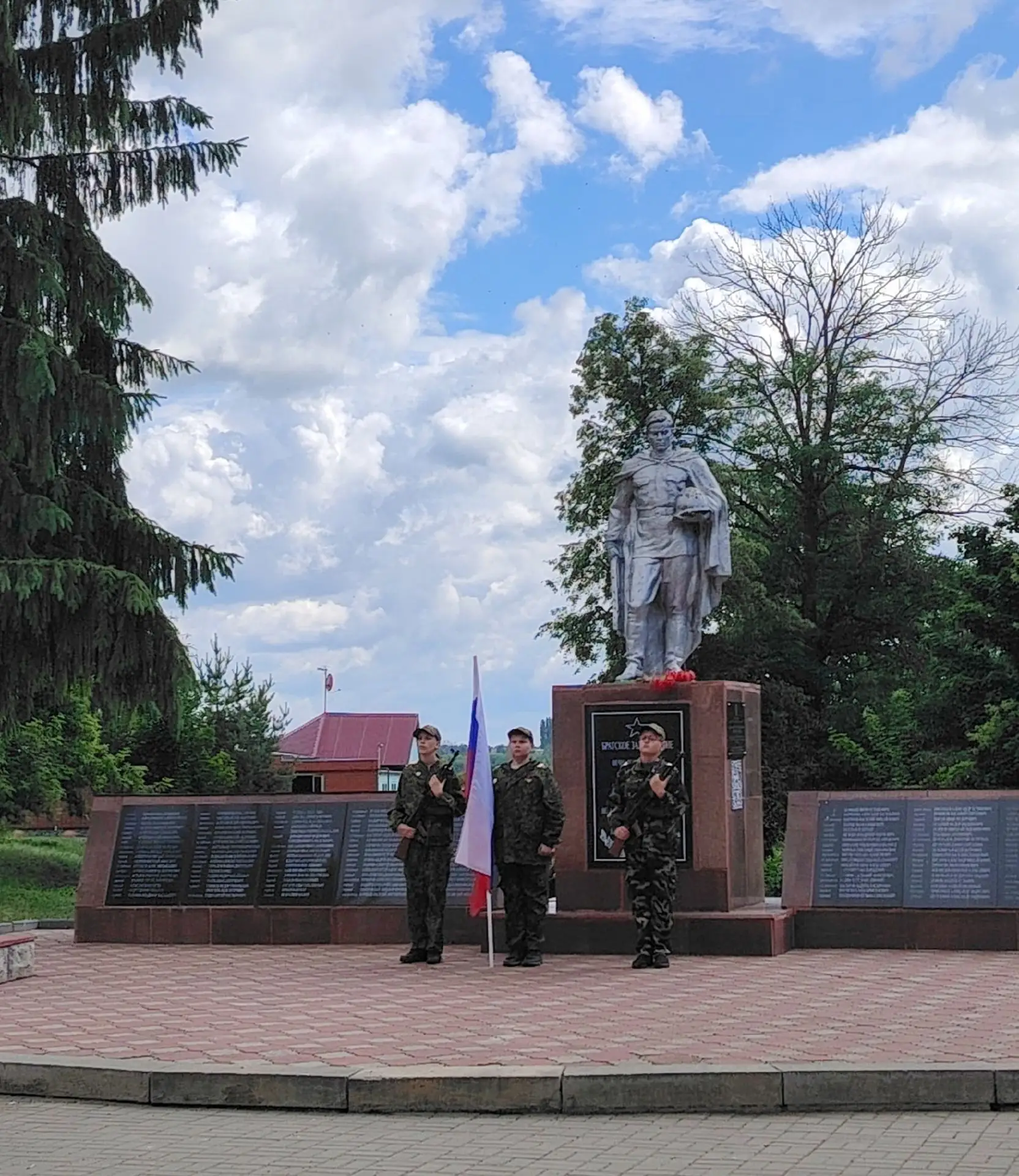 19 июня, в преддверии Дня памяти и скорби, прошёл захватывающий военно-исторический кве...