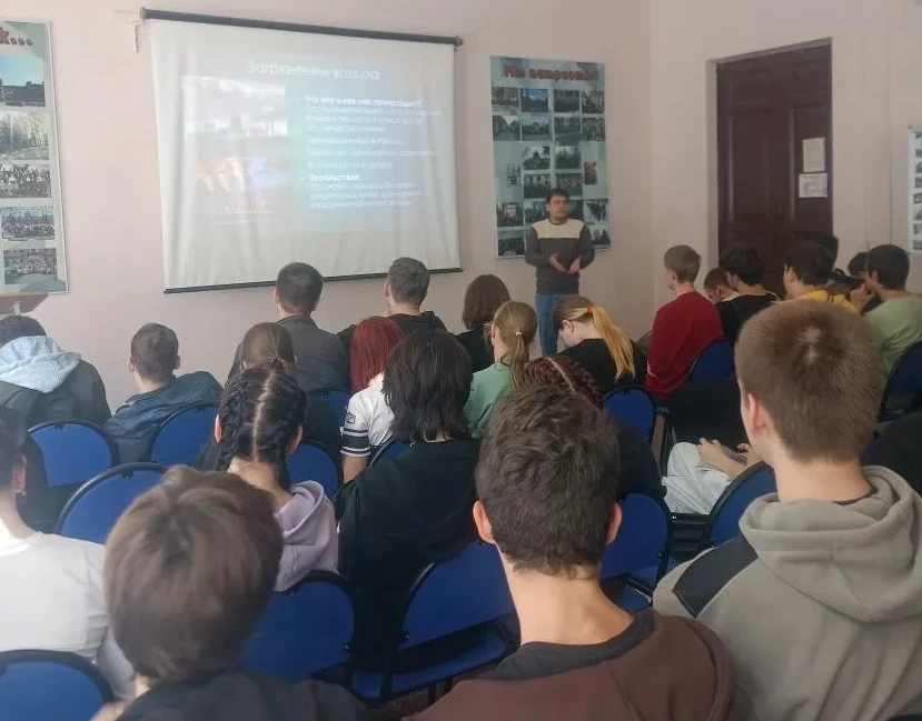 День эколога

Сегодня в нашем колледже прошел общий классный час, посвященный актуальной теме: «День