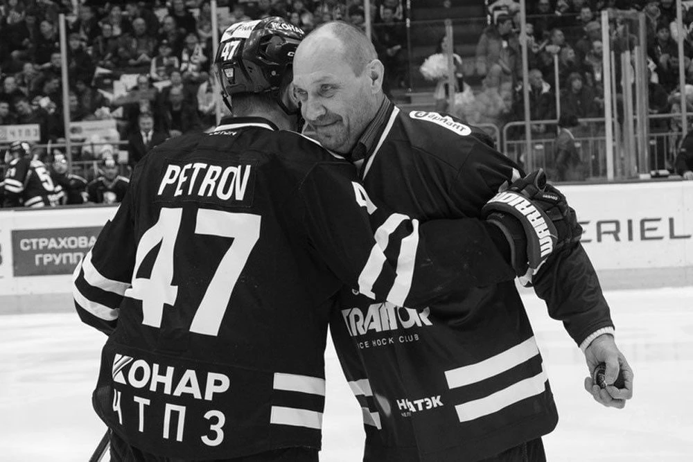 🕯 Ровно шесть лет назад не стало легендарного форварда «Трактора» Олега Мальцева..

Мы помним! 🙏🏻