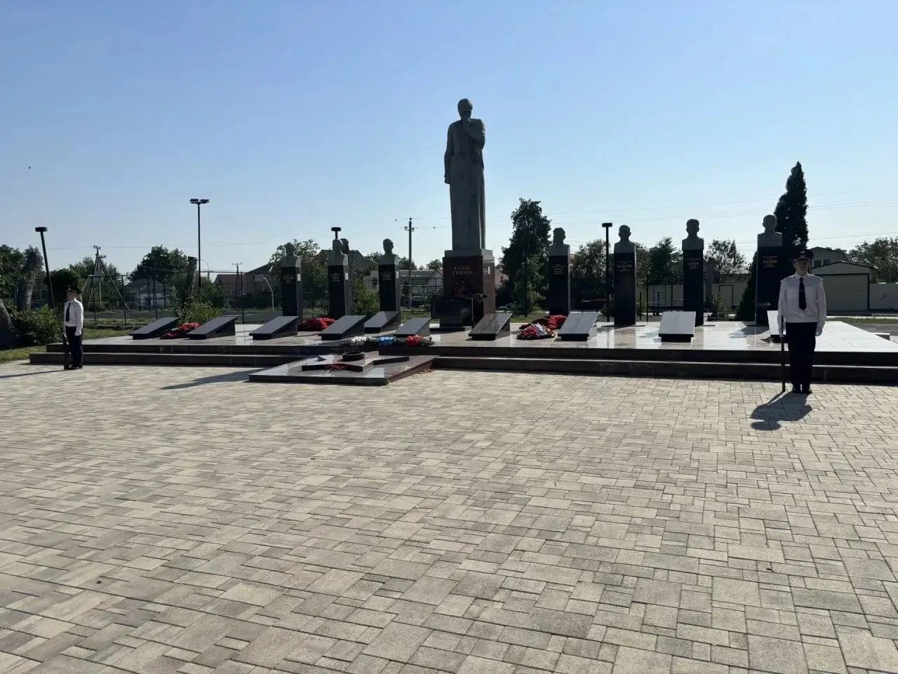 НЕСЕНИЕ ПОЧЁТНОЙ ВАХТЫ ПАМЯТИ НА ПОСТУ №1 🇷🇺