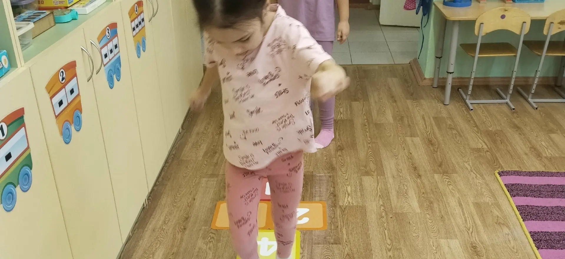 Напольные игры - это разновидность игр, в которые играют дети на заданном игровом поле,...