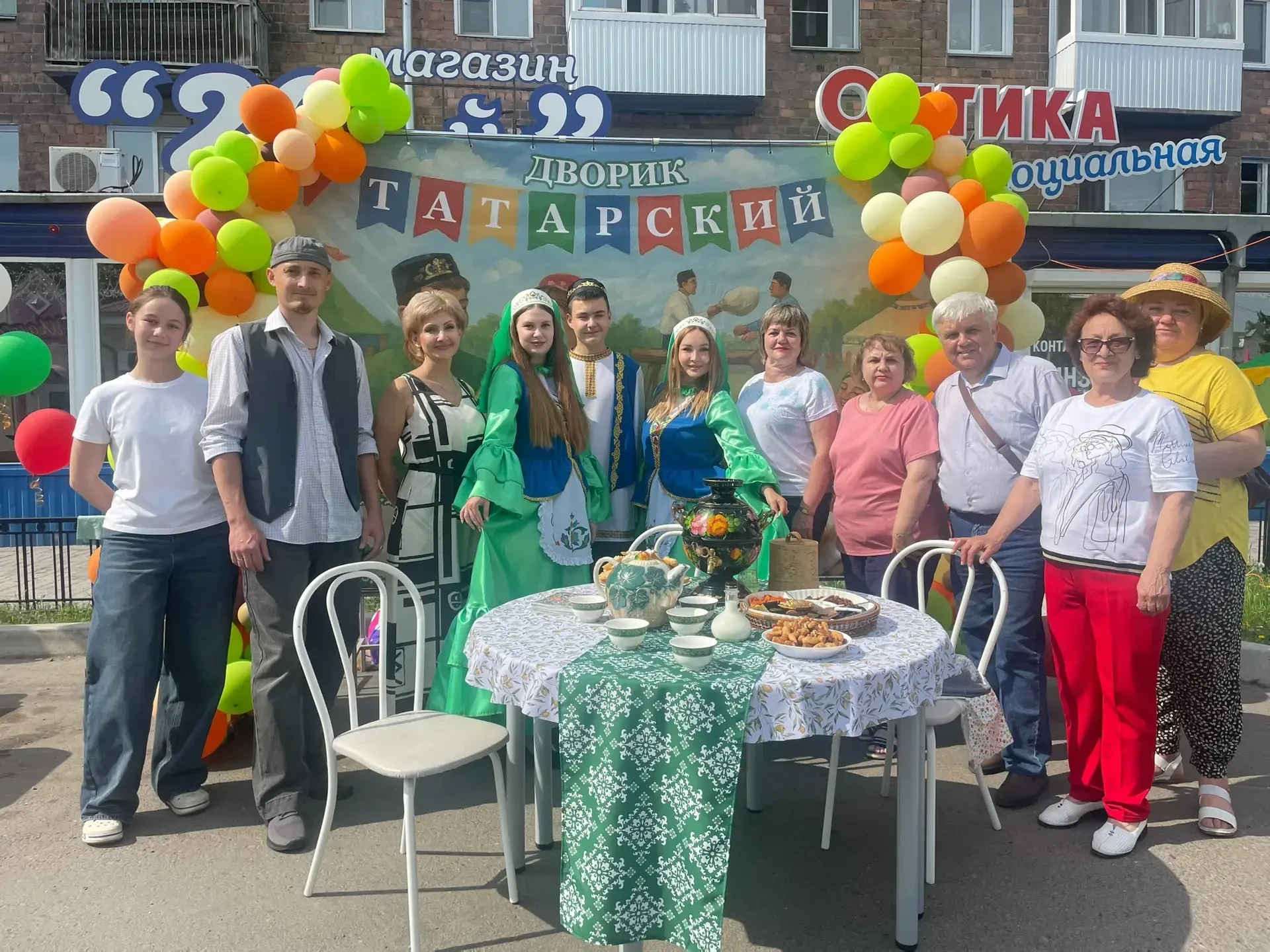 ДВОЙНОЙ ПРАЗДНИК!
 
В этом году наш город отмечал 12 июня с особым размахом — вместе с Днём России м