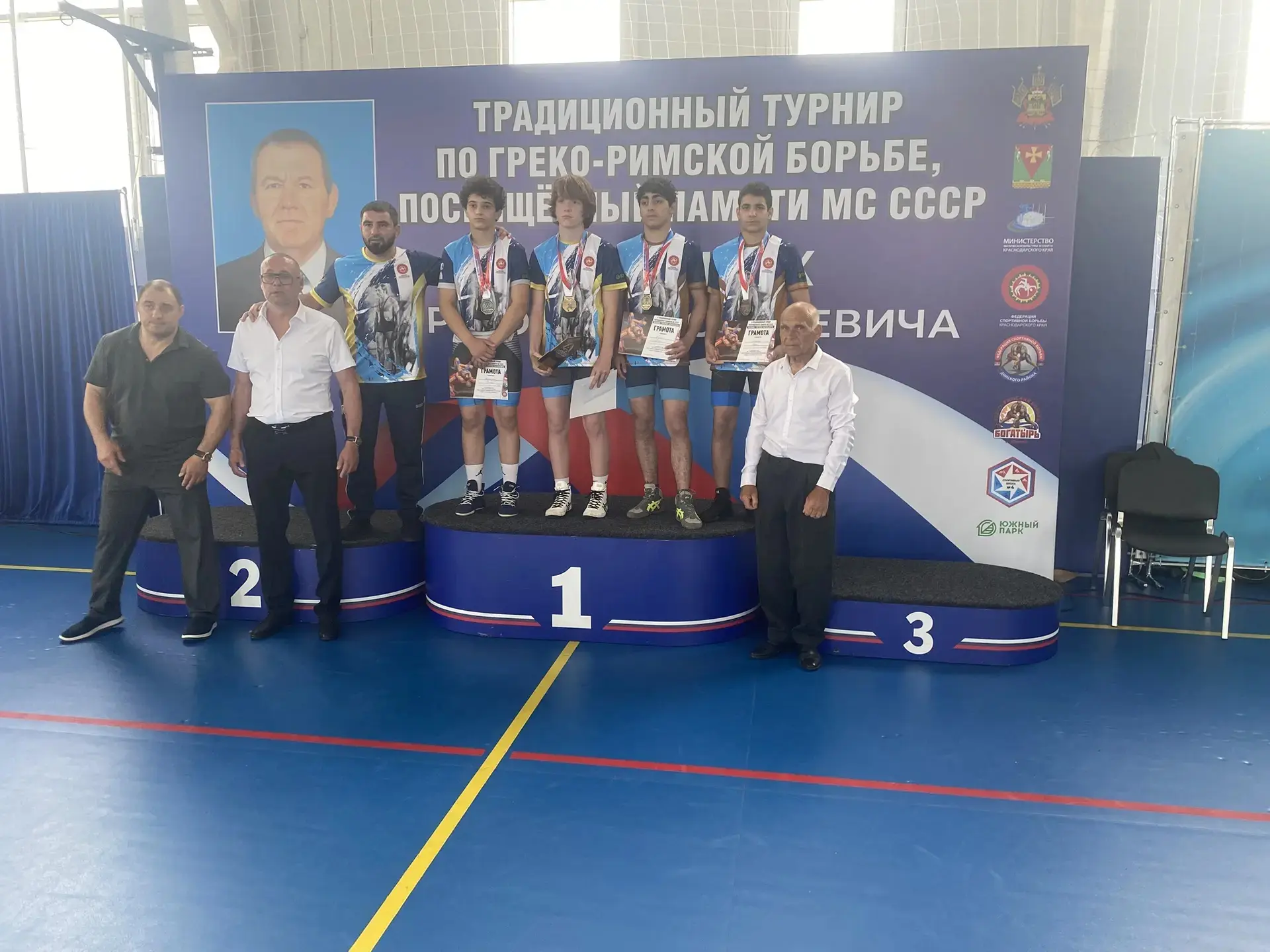 🌞В эти выходные в первенстве МО Динской район по греко-римской борьбе среди юношей 201...