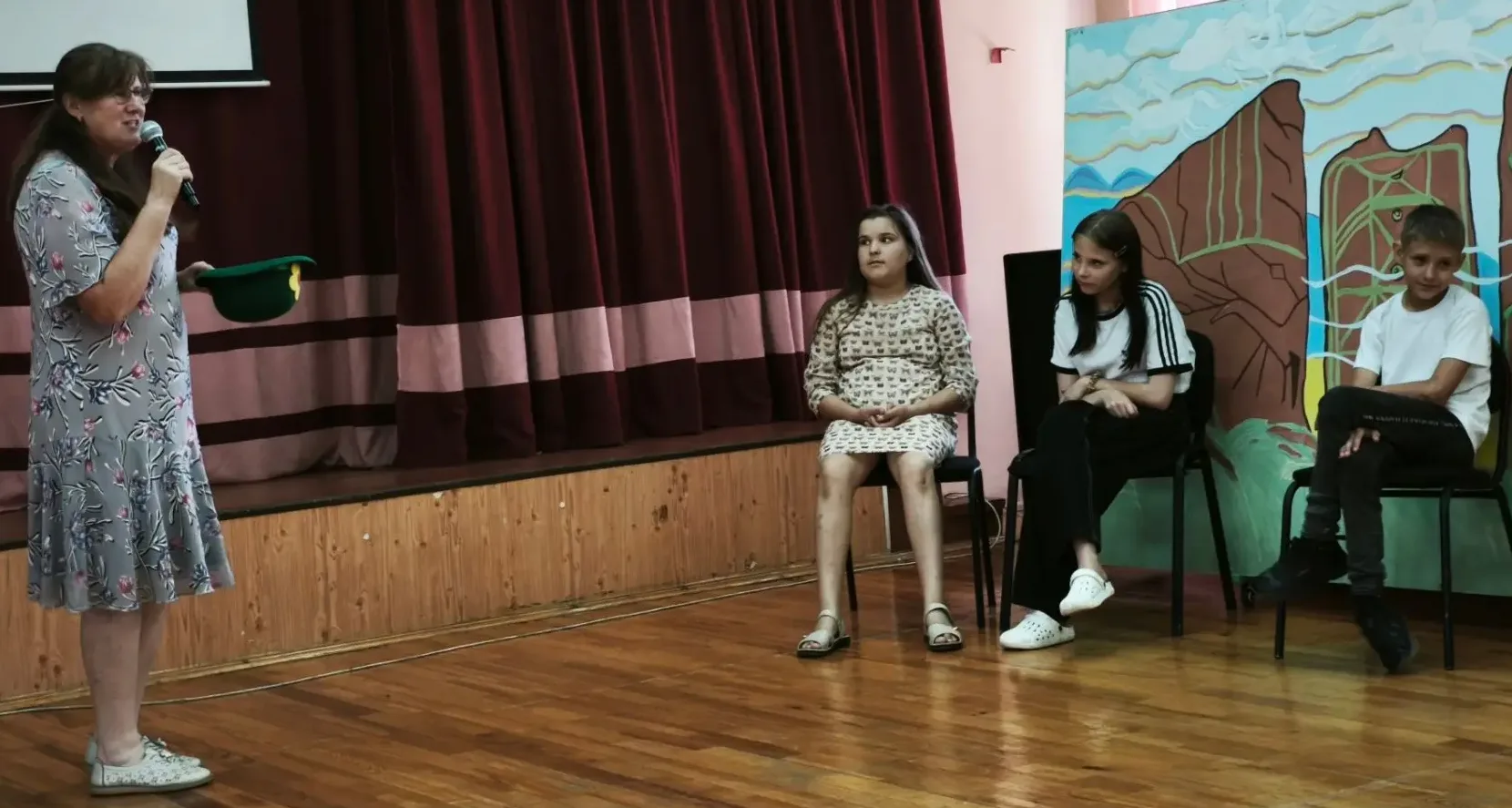 День Именинника в пришкольном лагере: праздник смеха, песен и волшебства!
15 июня пришкольный лагерь