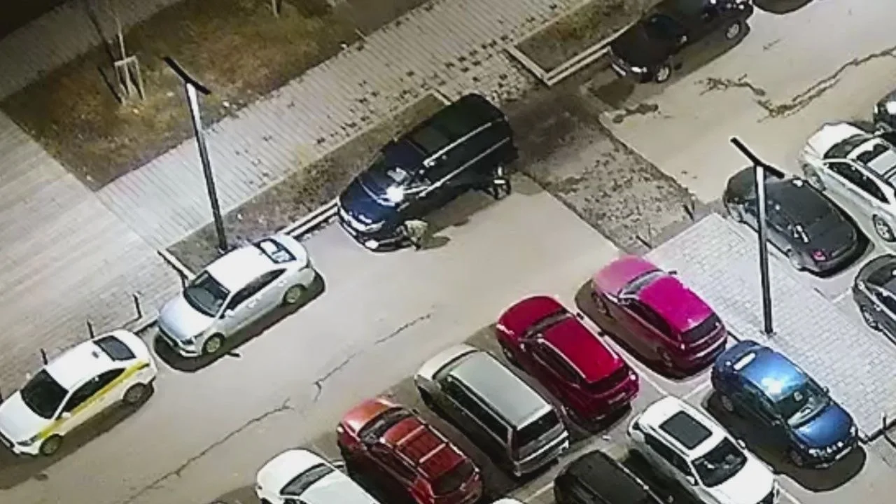 Банда ангелочков орудует в подмосковном Дрожжино , пара малолетних ребят нашли себе подработку на ка