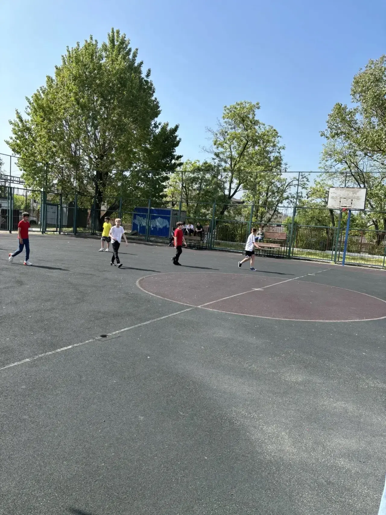В современном мире важно не только получать пятерки, но и быть сильным, выносливым и по...