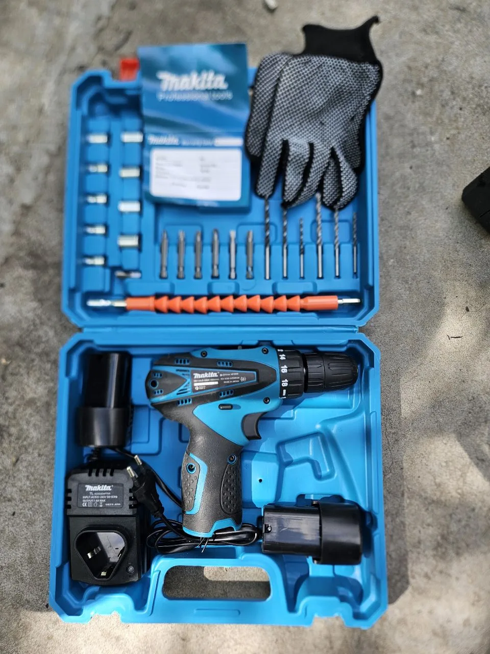 Makita шуруповерт  в отличном состоянии Все характеристики на фото  💰Цена 2000 📞79965941672 звонить 
