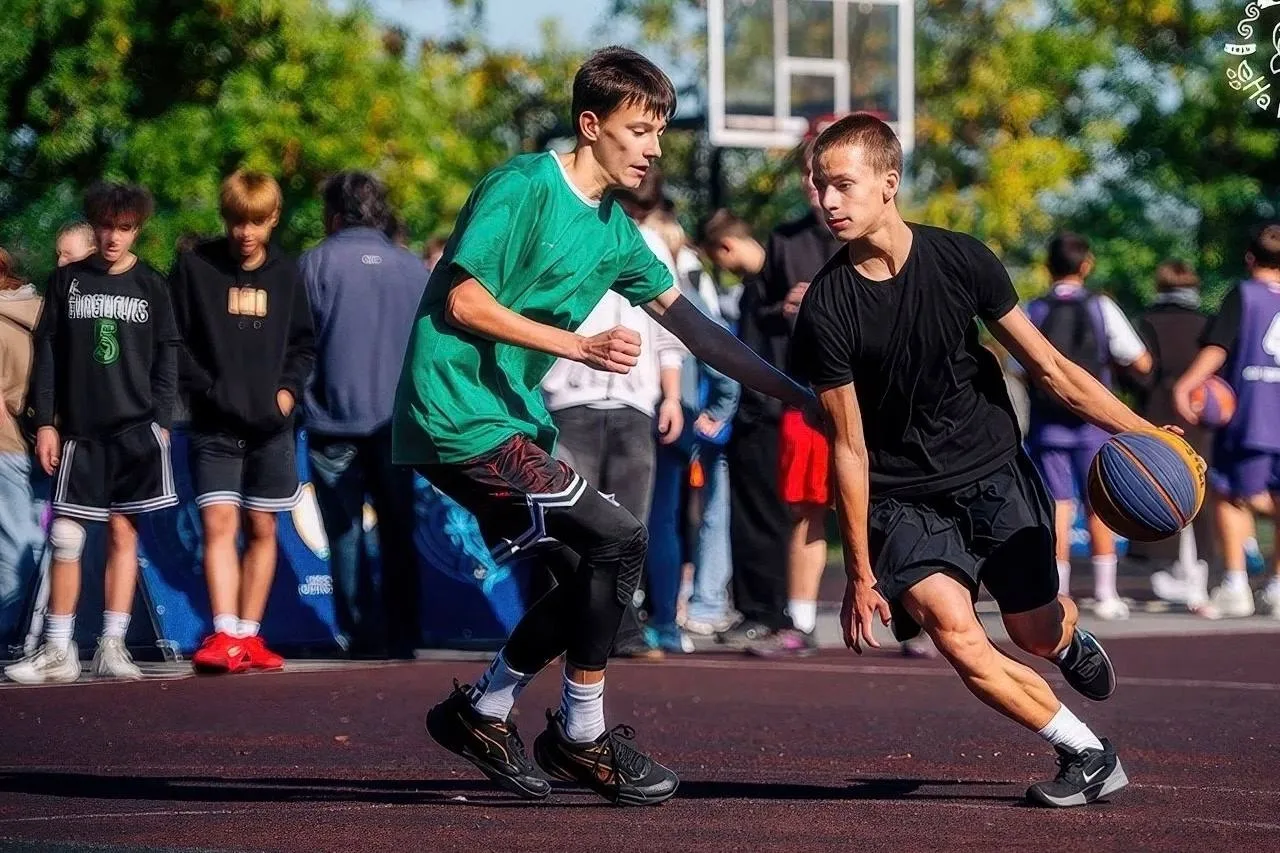 🏀 Спортивная программа фестиваля «На Рахате»

К участию и просмотру приглашают всех любителей актив