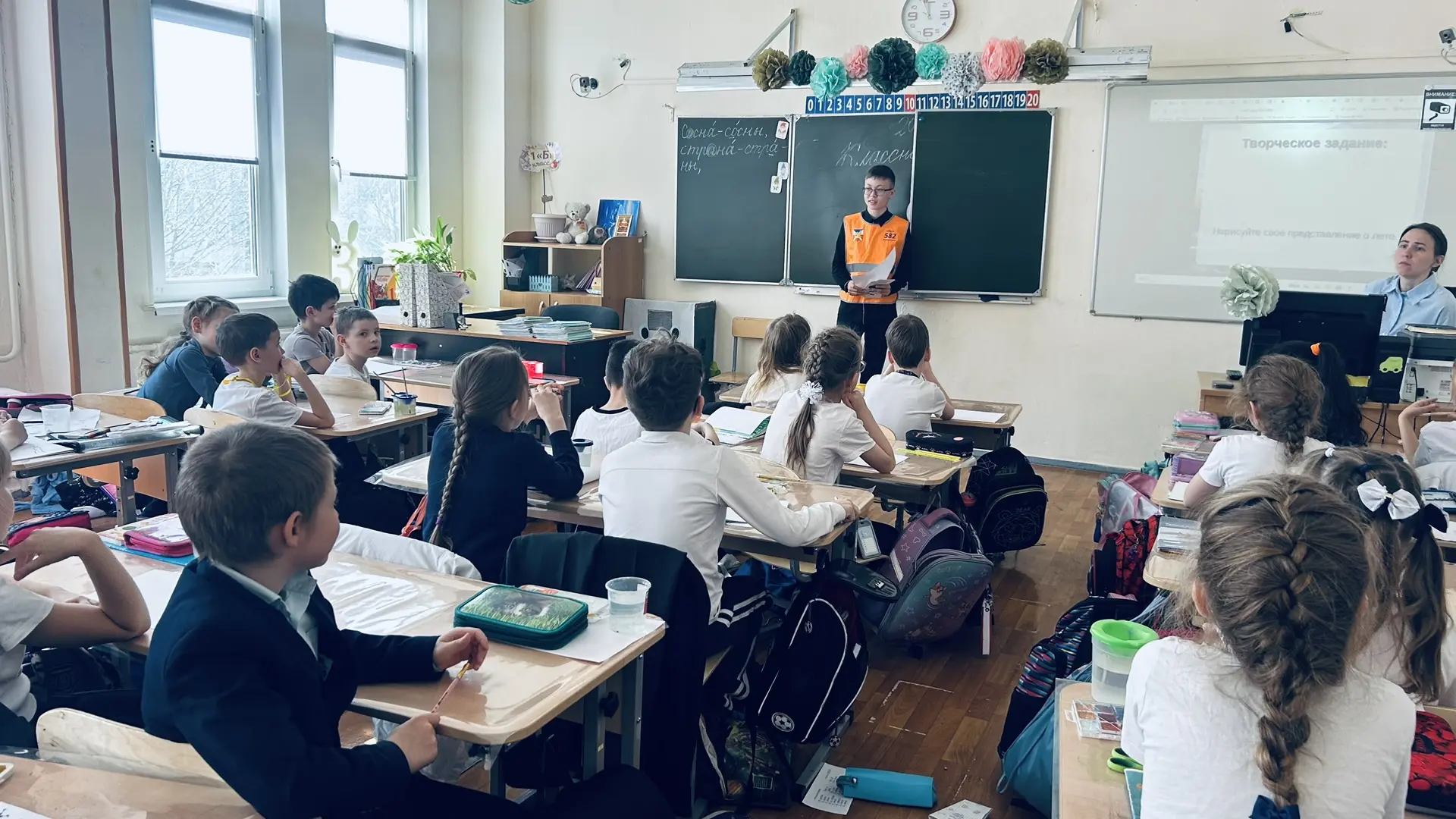 Отряд ЮИД провел беседы о правилах безопасности на СИМ (велосипеды, самокаты, ролики)  Уважаемые род