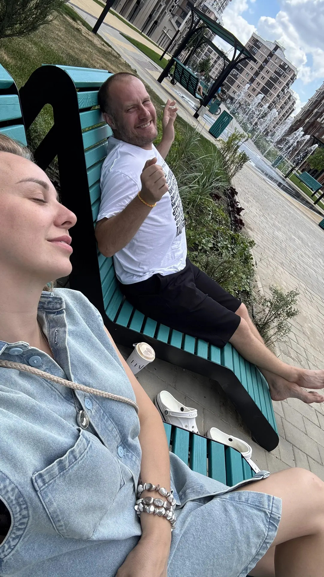 Пойдет сейчас Алексея отводить в сад, да с Бэт гулять и кофе пить и увидит здесь мои пр...