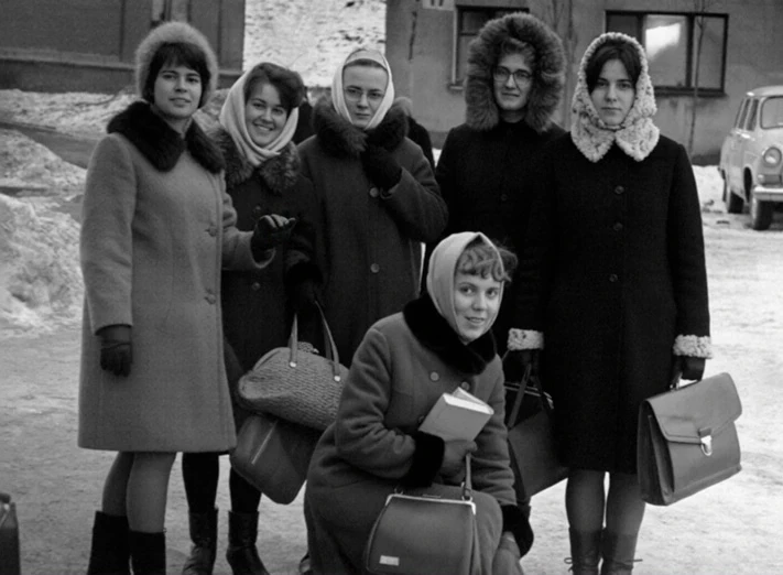 Фотография из архива Натальи Зорич (Волковой) запечатлела студенток Педагогического инс...