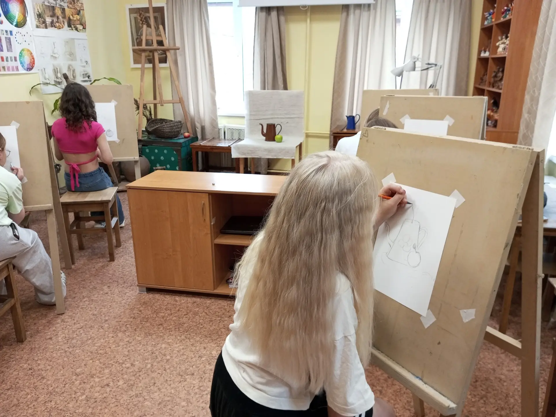 Сегодня в школе прошли вступительные испытания для наших будущих первоклассников художе...