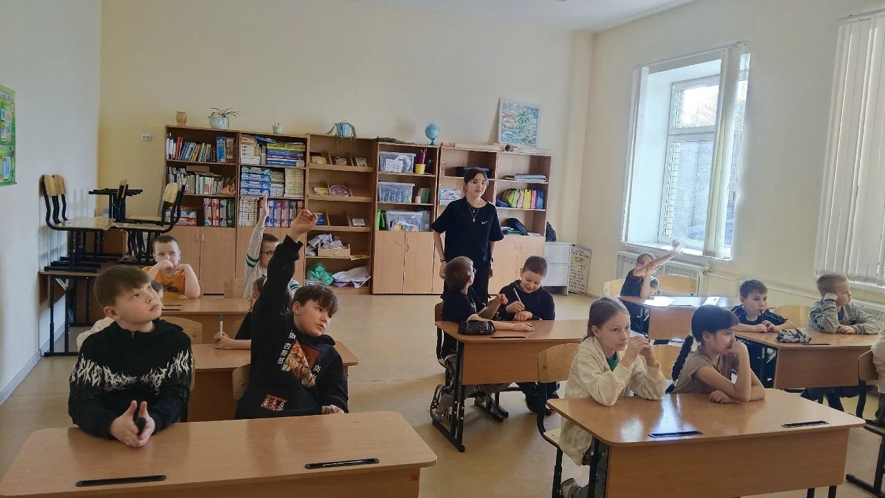 Каникулы с пользой!👍  🎉С 30 марта на базе нашей школы работает детский оздоровительный лагерь для уч
