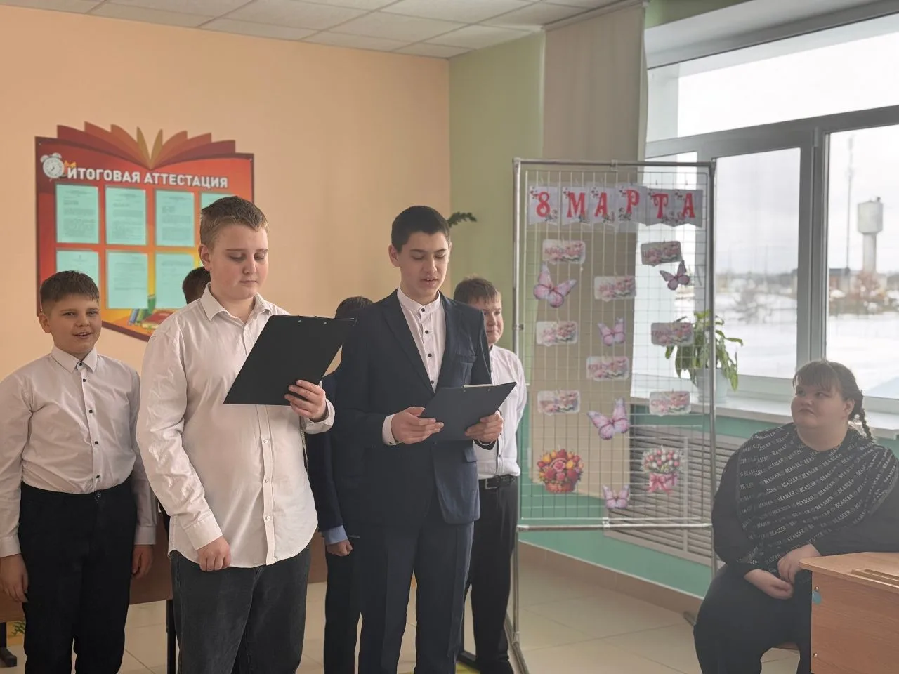 Накануне праздника весны и красоты, в нашей школе состоялись увлекательные соревнования...