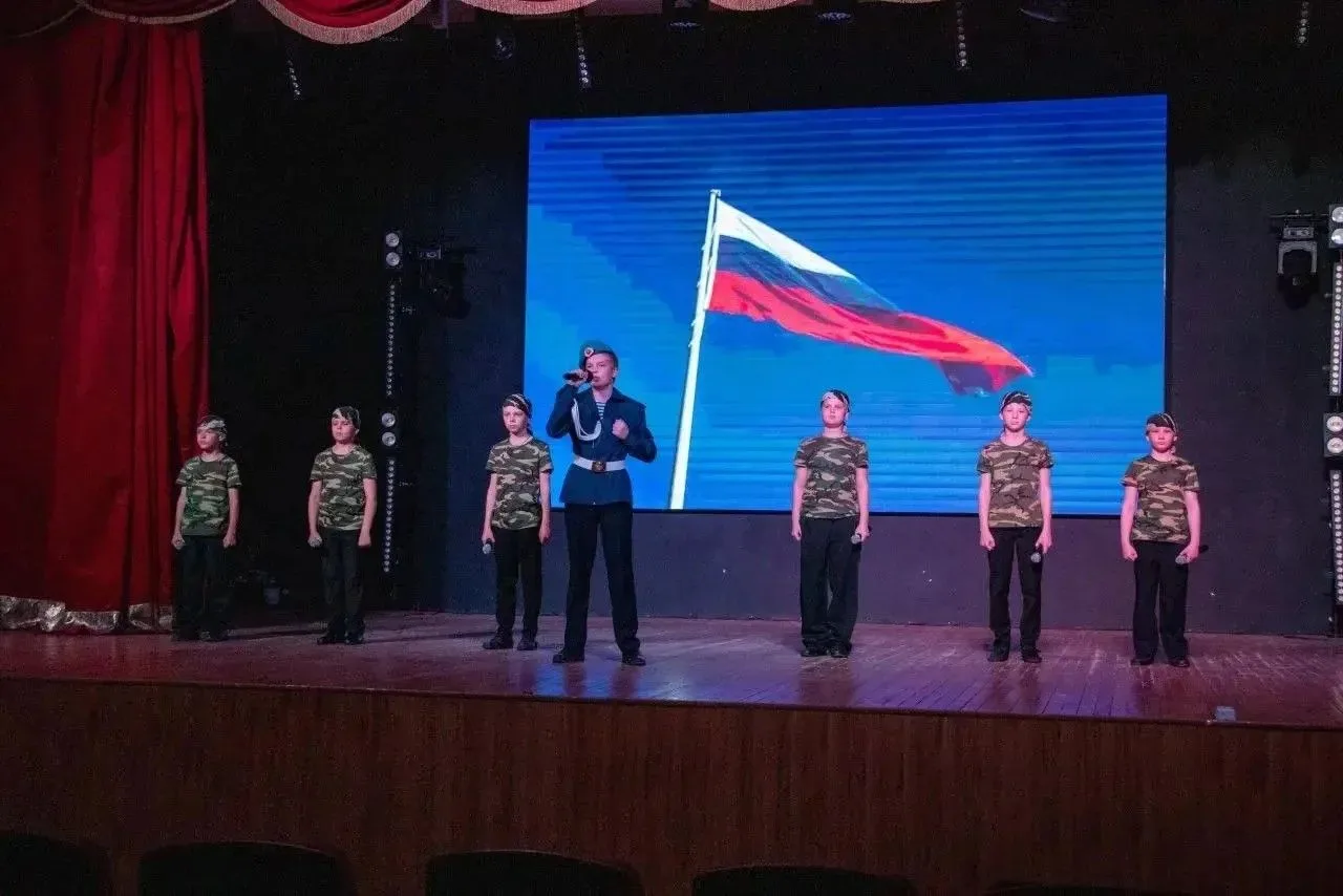 💫 В ДДиЮ «Факел» состоялся Открытый фестиваль-конкурс вокального мастерства детей и молодёжи «Песня 
