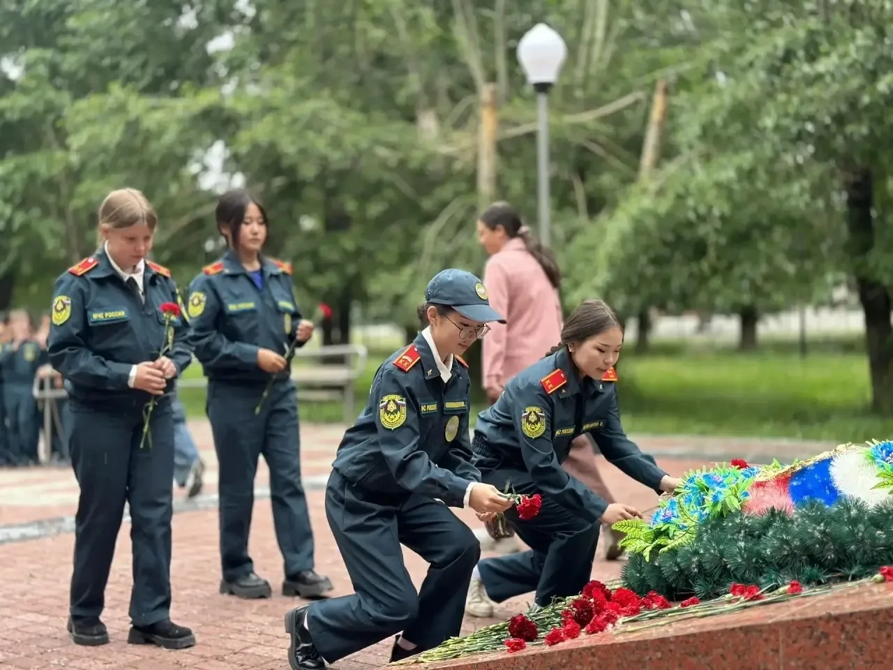 Сегодня 2️⃣2️⃣0️⃣6️⃣2️⃣0️⃣2️⃣6️⃣ в Агинской средней школе №3 прошел день памяти🙏. Это было тихое и 