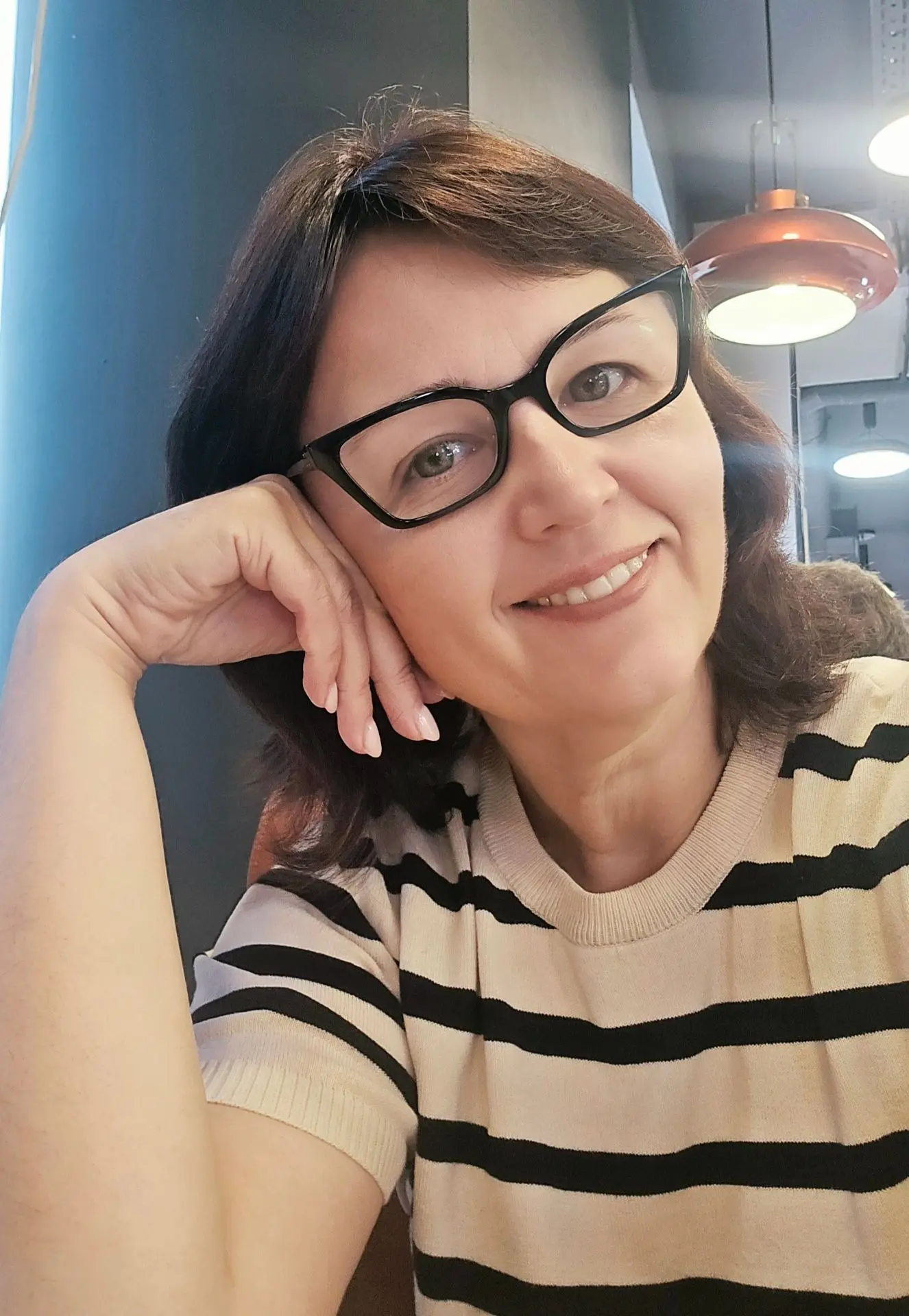 Доброе утро, дорогие друзья.Иду на работу. Выдалось 15 минут на капучино.🦋🦋🦋