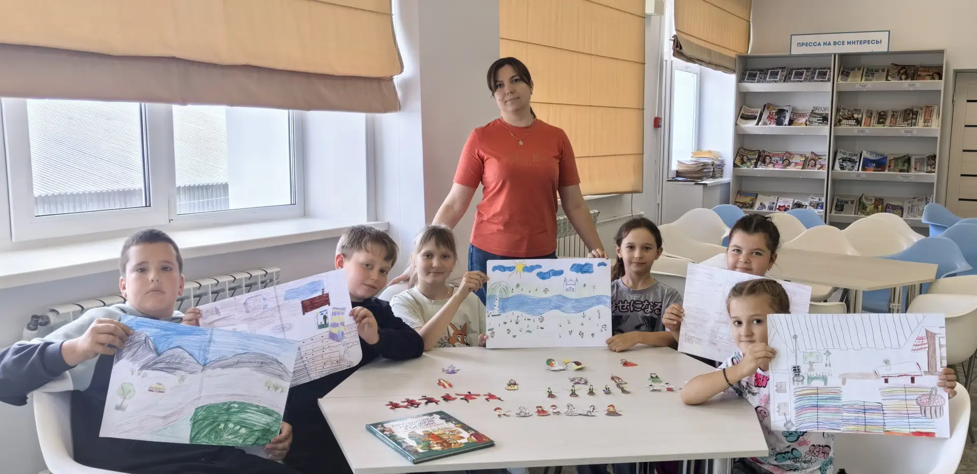 В Лунинской районной библиотеке, 18 июля состоялось очередное занятие в студии анимации...
