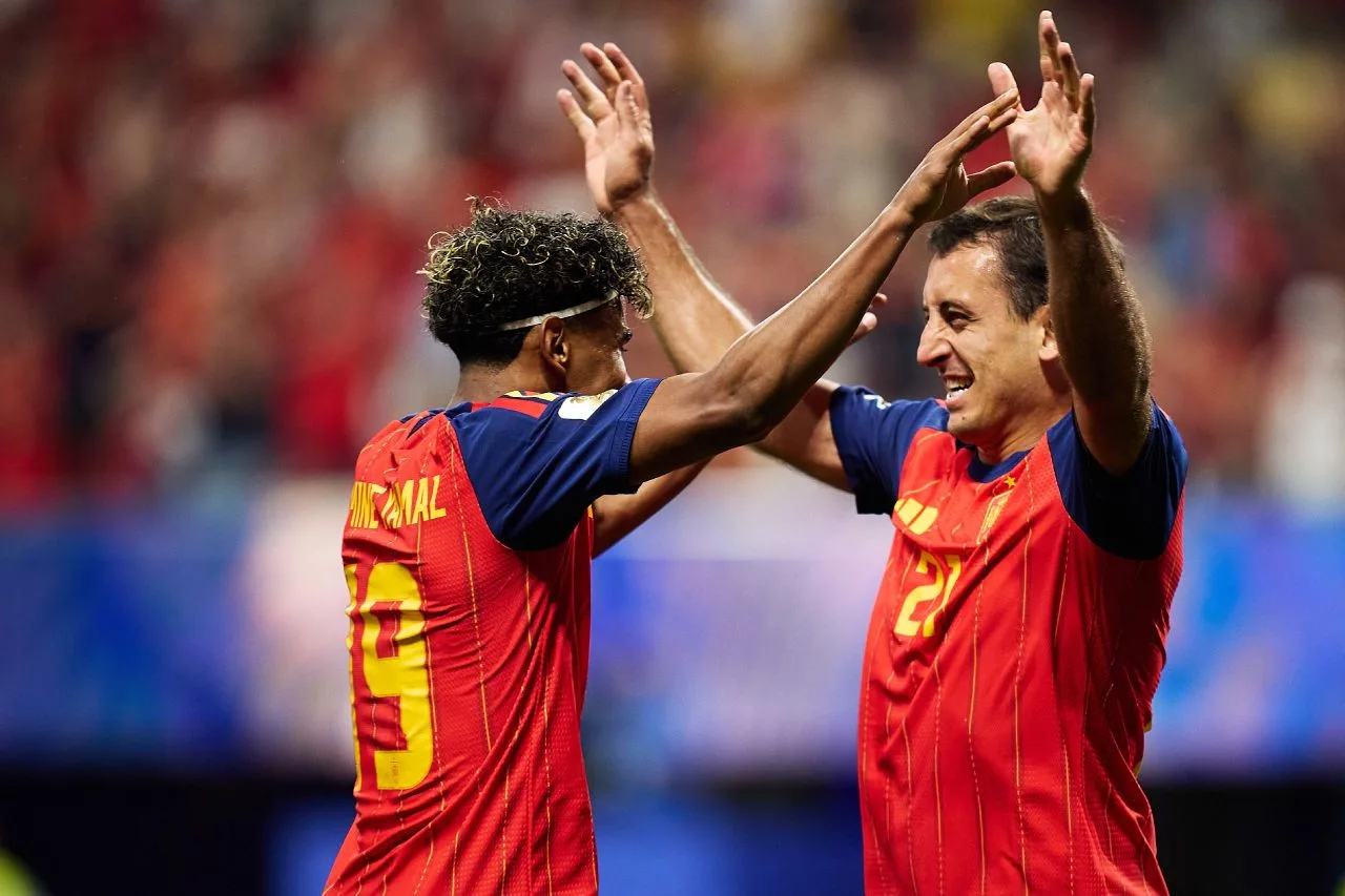 🇪🇸🇪🇸🇪🇸 Вот это вот Испания. Вот это вот настоящая фурия

Обзор разгрома уже готов. Там гол Яма