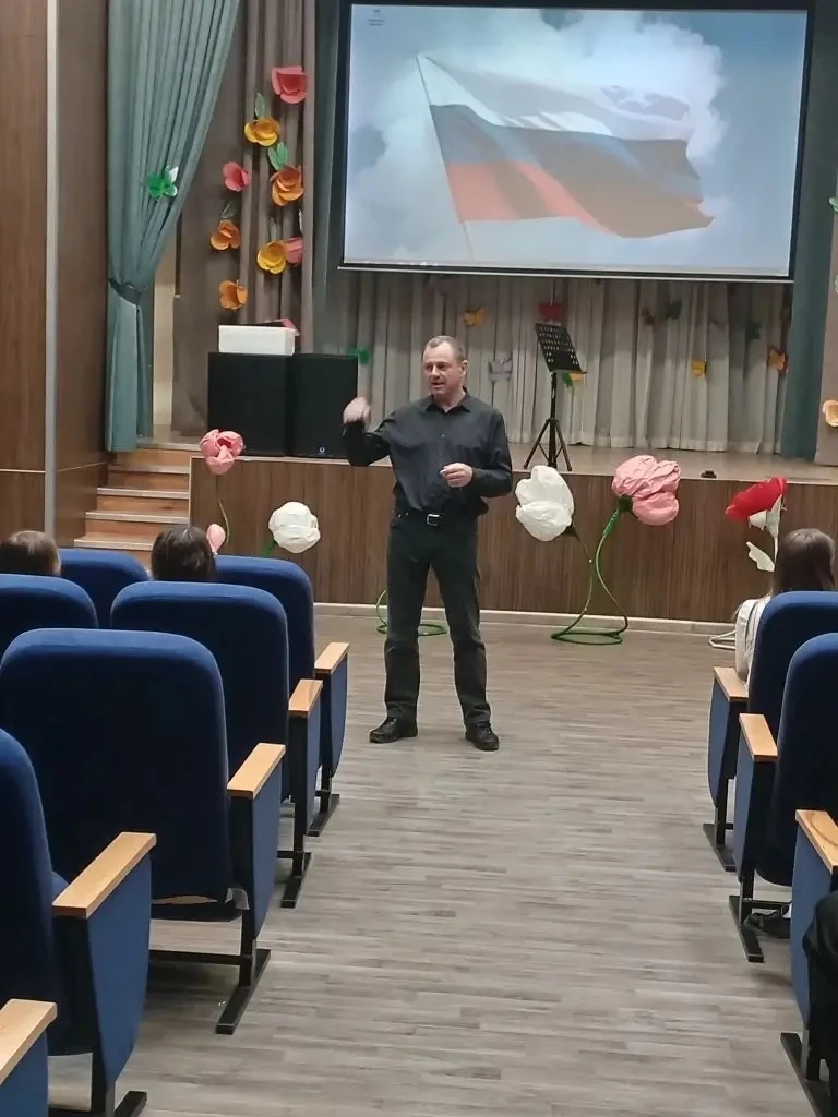 ✨ **20 марта** в нашей школе состоялась важная и полезная встреча для учеников 7-х и 9-х классов. Вр