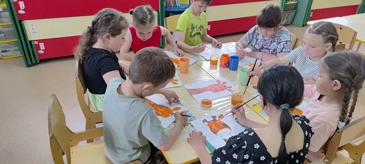 Рисование в подготовительной группе 
«Весёлый жираф»🦒

✨Формируем представление о внешнем виде жира