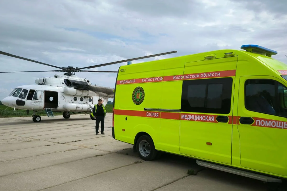 Пострадавшие в ДТП с лосем мужчины доставлены вертолетом из Бабаева в Вологду

Ночью 14 июня в Бабае