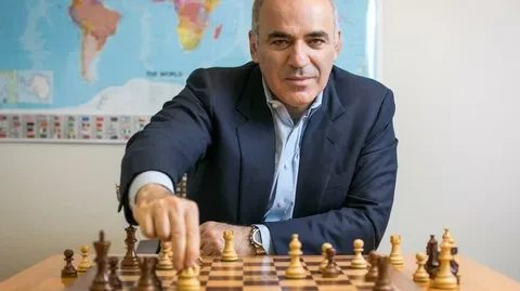 13-го чемпиона мира по шахматам Гарри Каспарова* объявили в международный розыск за оправдание терро