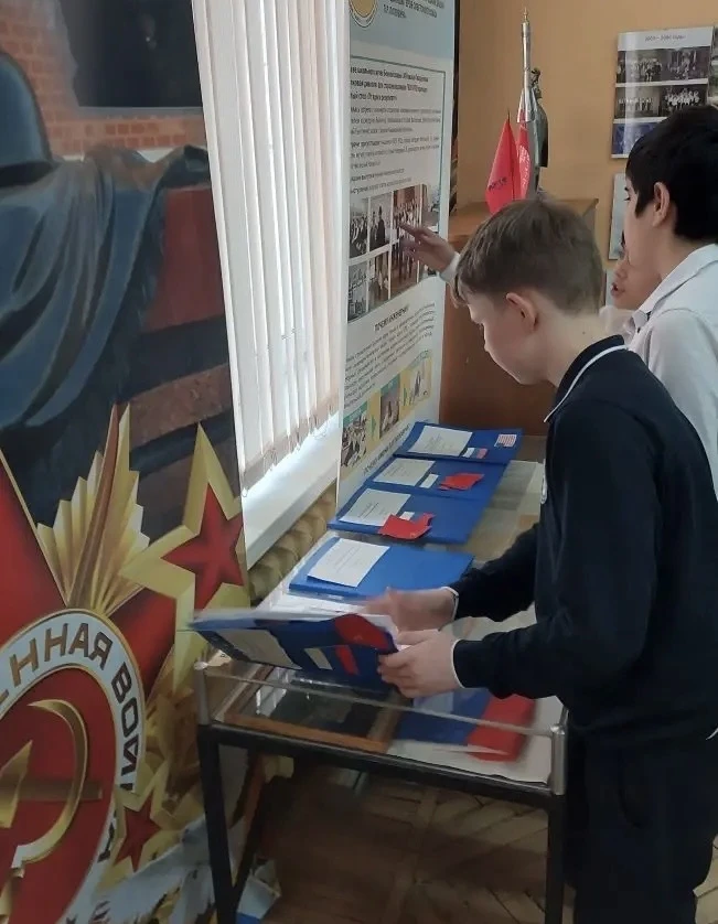 🇷🇺 В ИТШ стартовали экскурсии в музее Боевой славы ко Дню Великой Победы  21 апреля 2026 года в ГБОУ