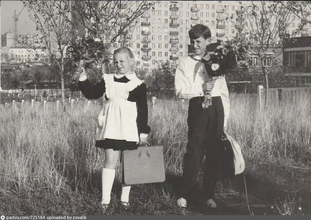 Кавказский бульвар, 12, корп. 3. В школу № 577