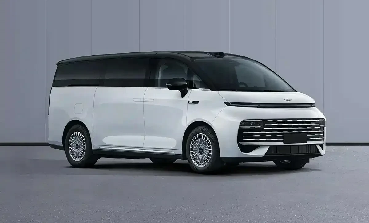 Компания Geely анонсировала новую линейку премиальных минивэнов Galaxy V, старт которой ознаменуется