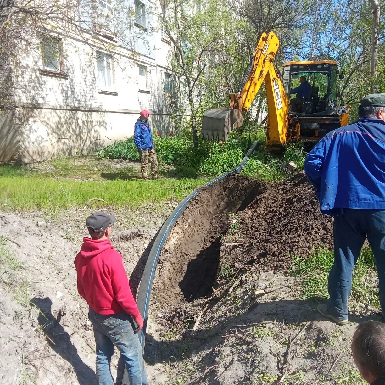 🛠️  Работники МБУ Центр "Благоустройства" регулярно осуществляют техническое обслуживание и ремонт с