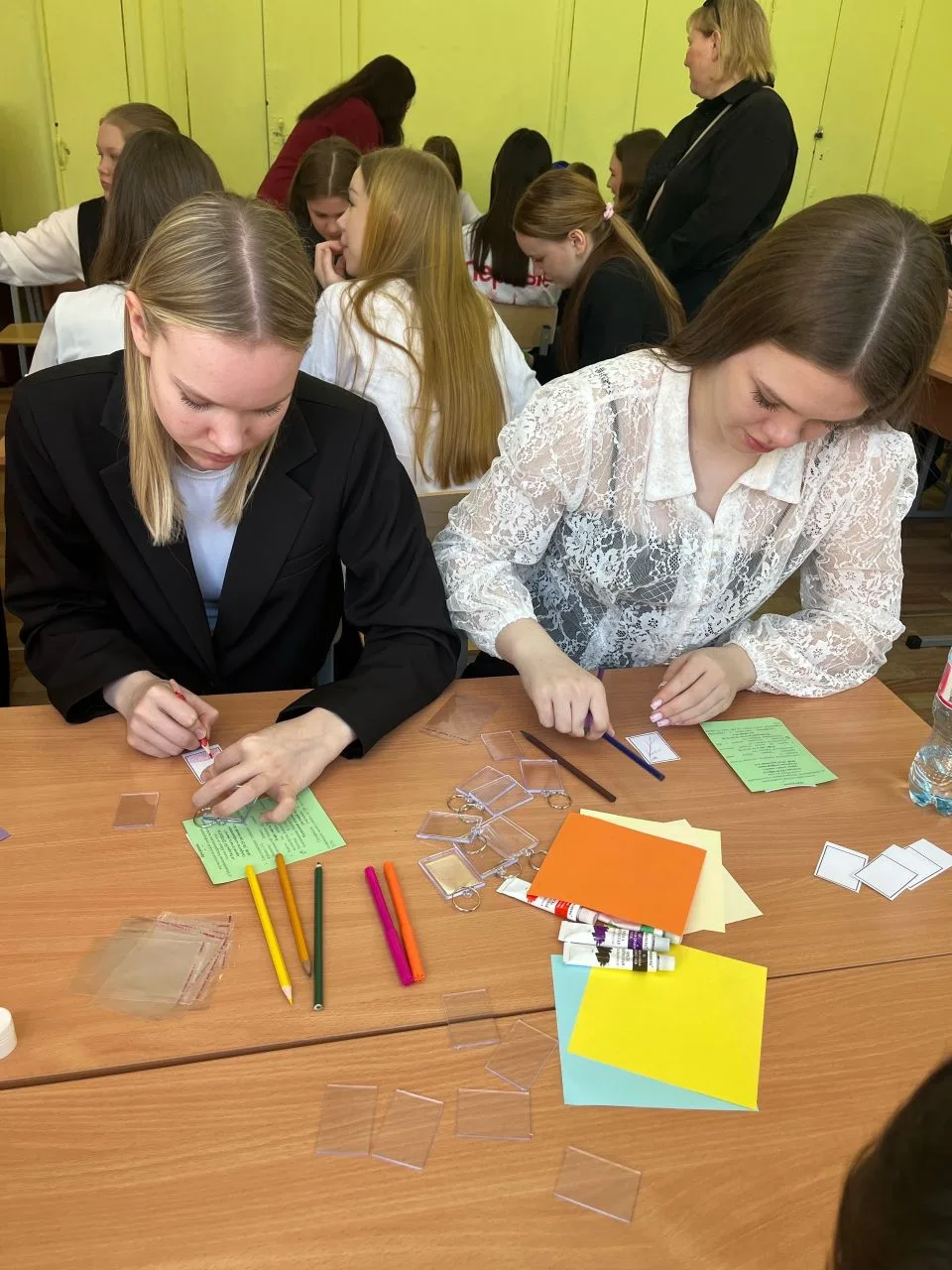 Учащиеся 9и класса нашей школы приняли участие в научно‑практической конференции «II Межрайонные Мак