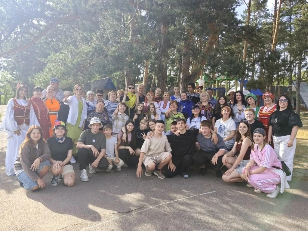 🎵🎶🎼В рамках мероприятий, приуроченных к Году единства народов России, 4 июня на базе...