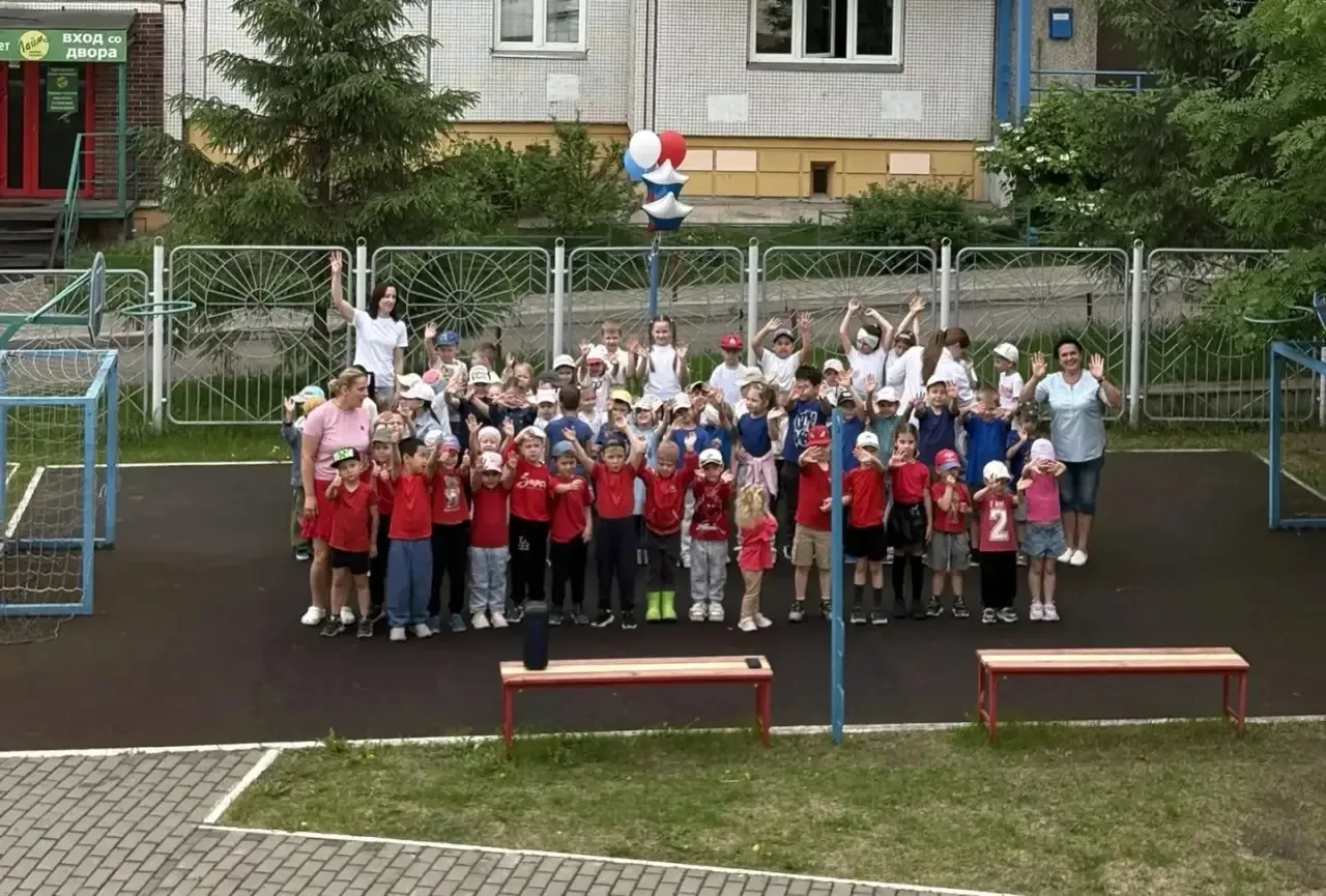 В честь Дня России в нашем саду прошёл зажигательный флешмоб! 🇷🇺