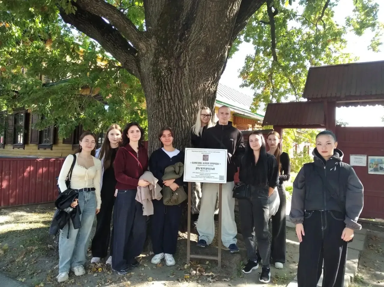 Прикосновение к прекрасному: группа ЛГ-22 в гостях у Пожалостина!