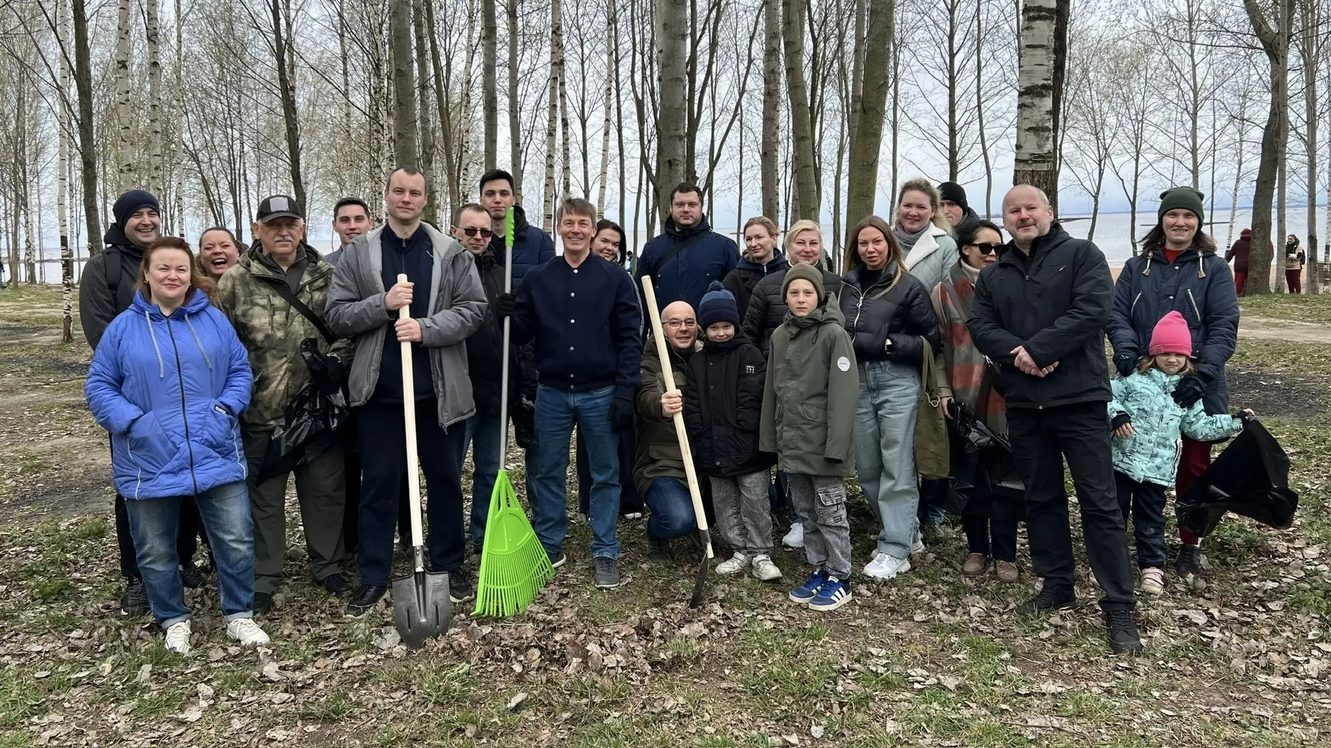 Коллективы всех районных и специализированных прокуратур привели в порядок участки, прилегающие к их