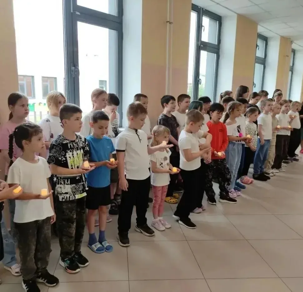 День памяти и скорби в лагере «Радуга» 🕯️

Сегодня, 22 июня, в нашем лагере прошёл день, который ос
