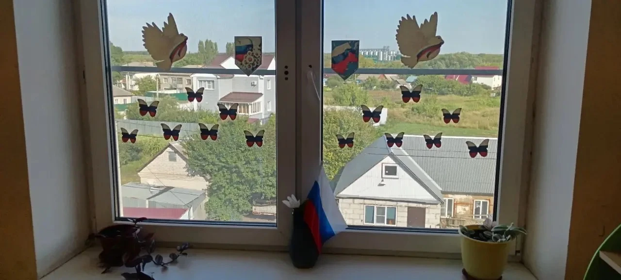 Группа "Почемучки" приняла участие во всероссийской акции «Цвета Родины», приуроченной ...